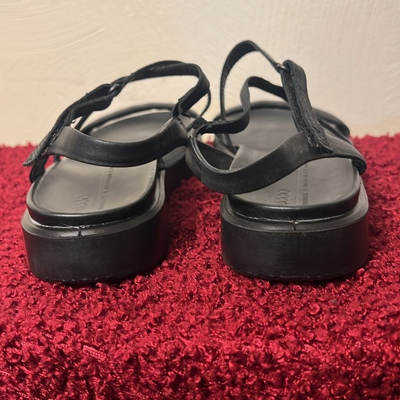 The ECCO Flowt LX Flat Strappy Sandal Black Hook & Loop Closure Size 41/US 10 - Picture 4 of 17
